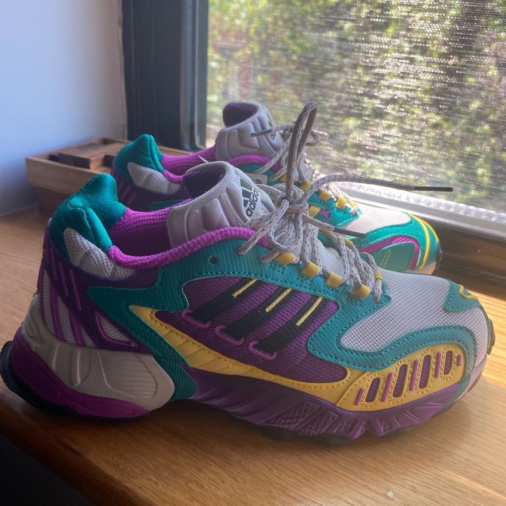 Adidas  🏃‍♀️/ nice colors